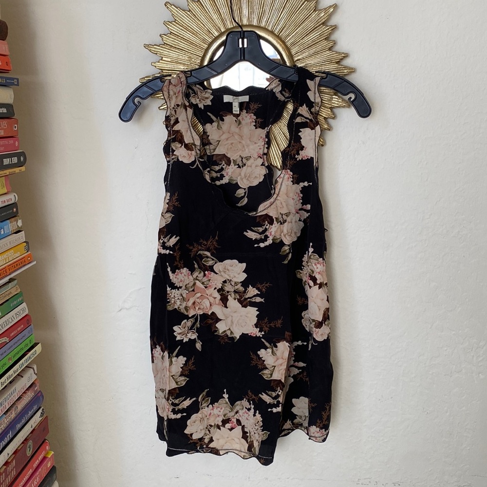 Joie Silk Racerback Tank with Scallop Trim Size M